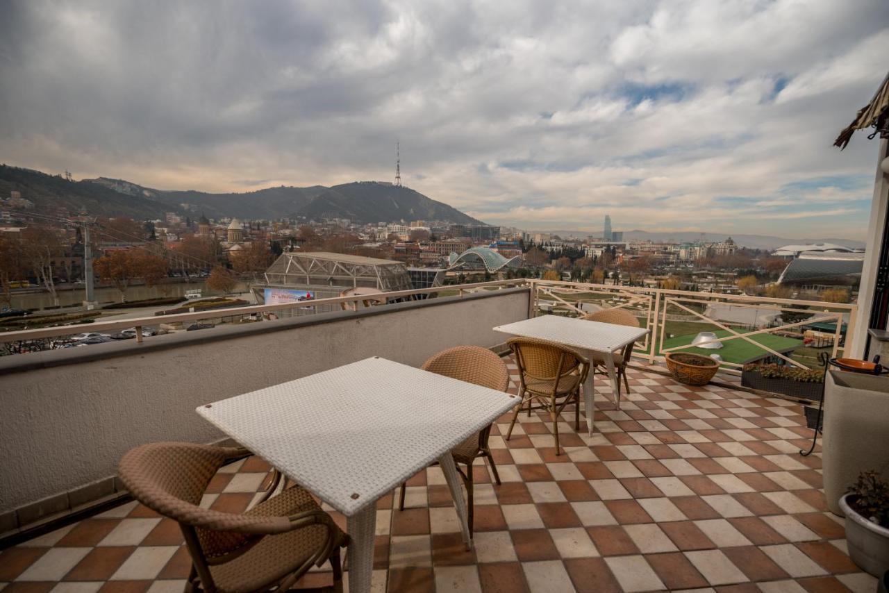 Hotel Rikhe Monika Tbilisi Exterior photo